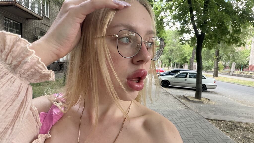 JudiJadore
