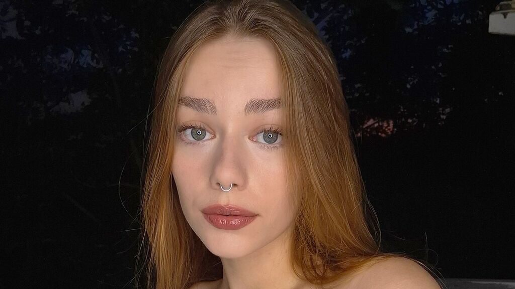 EmilliaFox